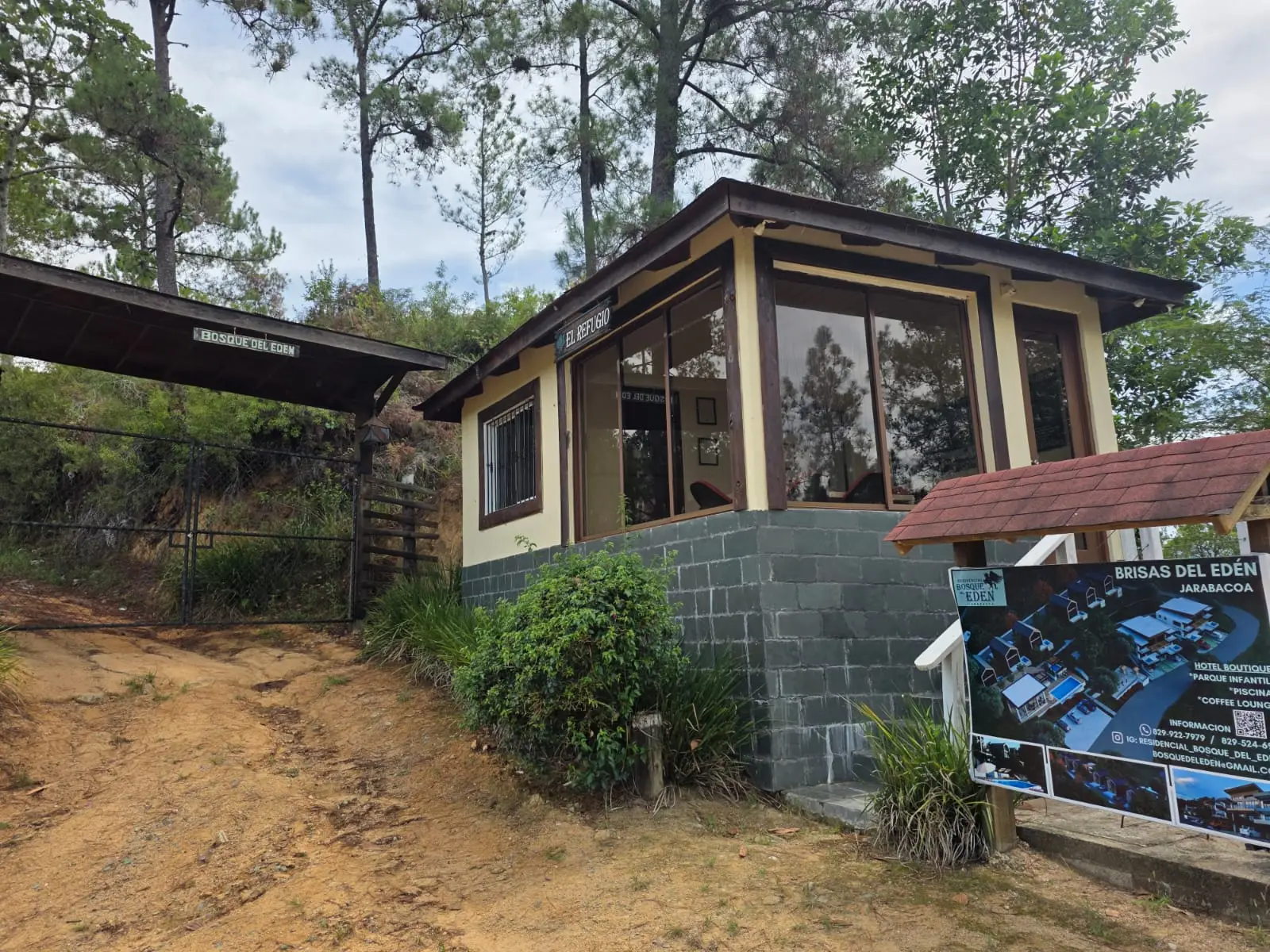 [image of bosque del eden]